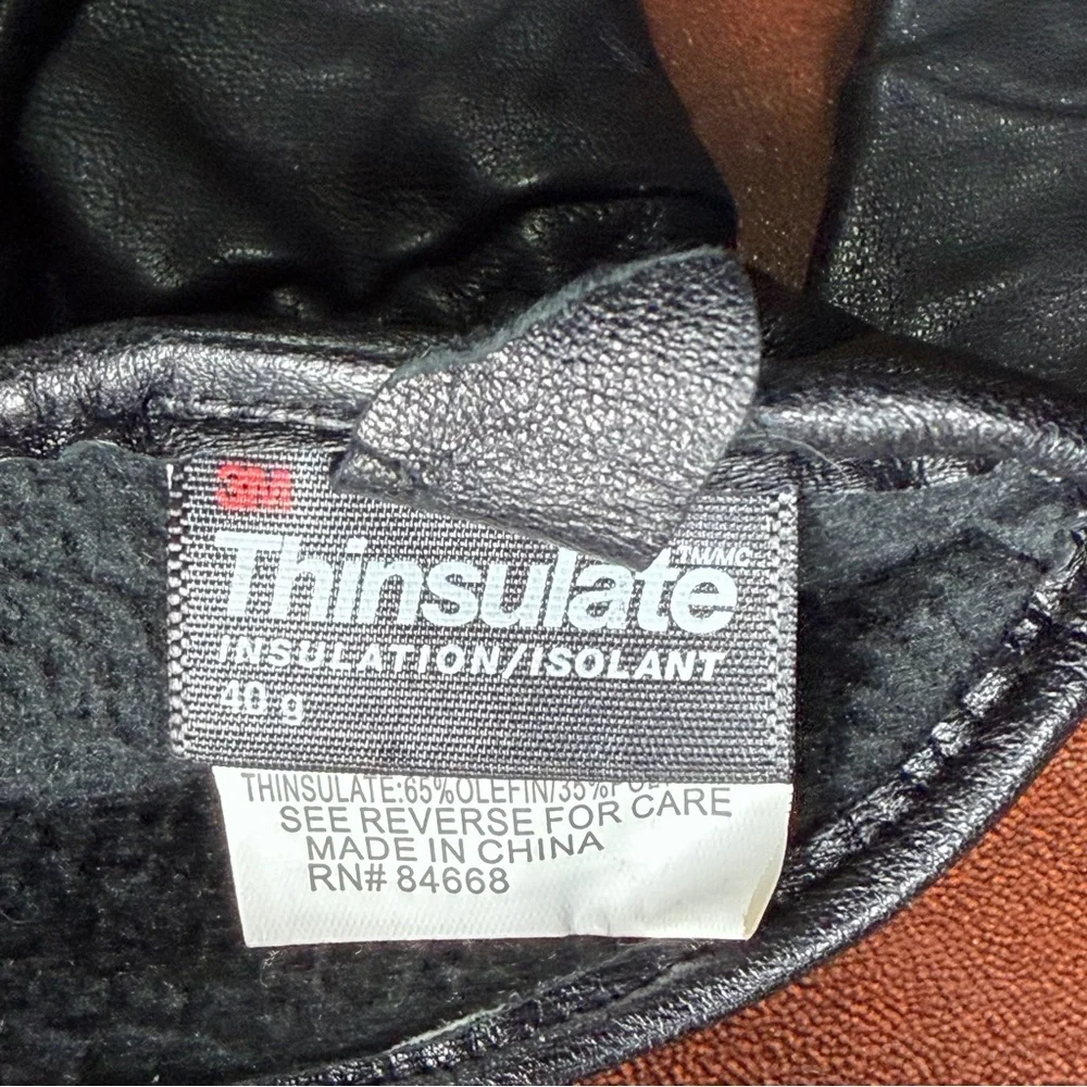 Insulated leather gloves